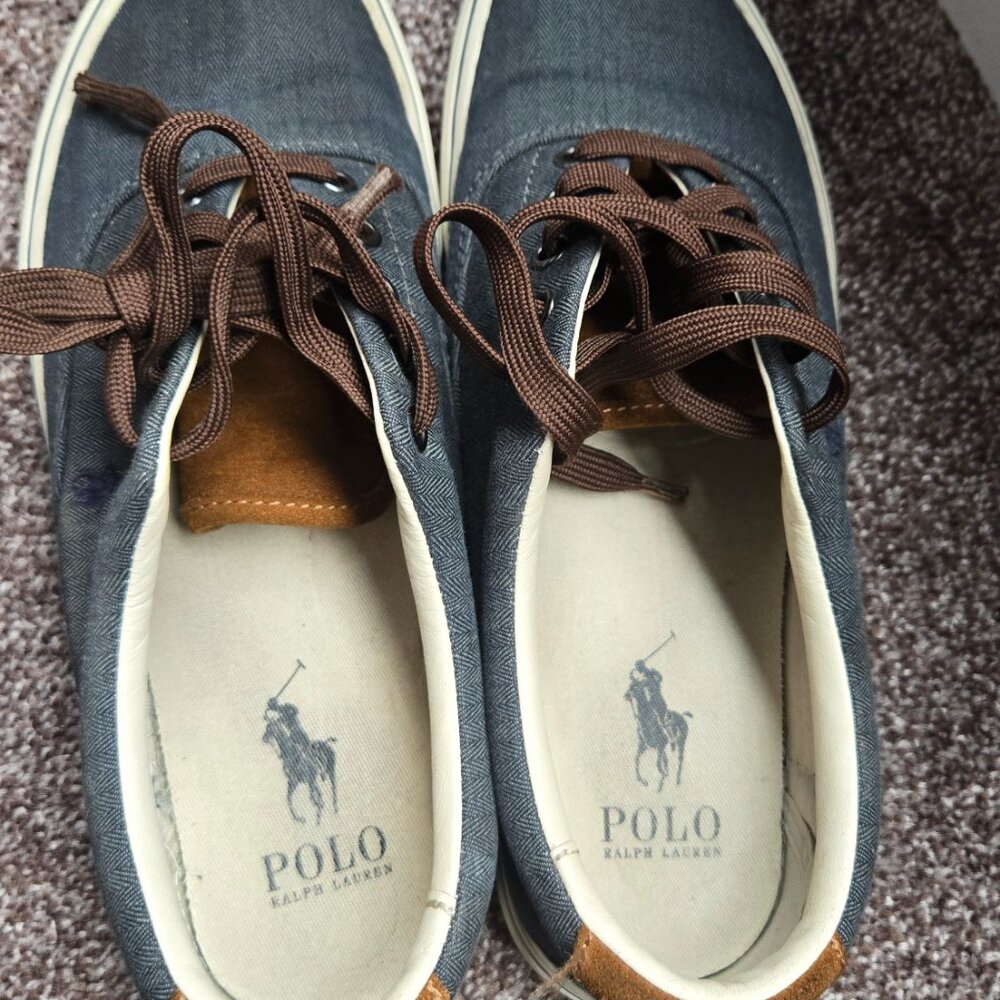 Shoes - Picture 5 of 6